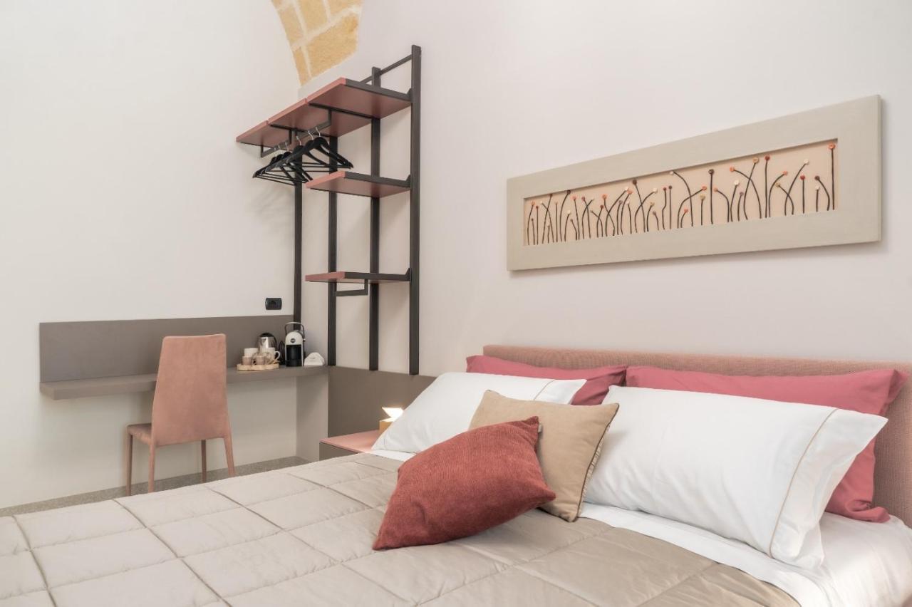 Michelangelo B&B เลชเช ภายนอก รูปภาพ